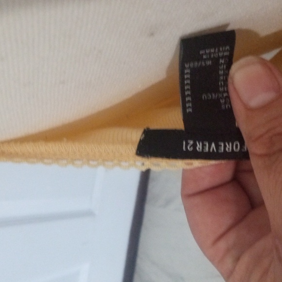 Yellow forever 21 crop top - Picture 5 of 5